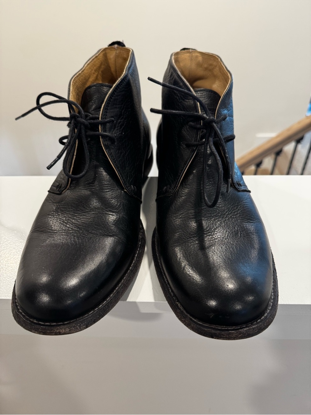 Frye Black Leather Lace-Up Chukka Boots